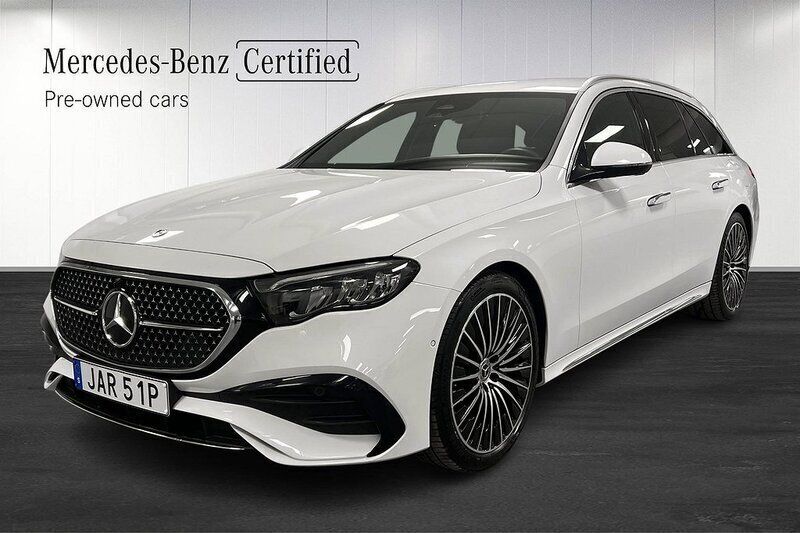 Vit Begagnad 2023 Mercedes E300 AMG Kombi | 599 000 kr (Bra pris) - Bild 1/4