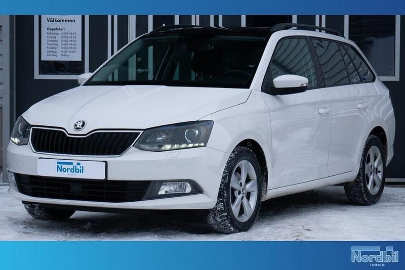 Vit Begagnad 2017 Skoda Fabia Style Kombi | 84 800 kr (Marknadspris) - Bild 1/4