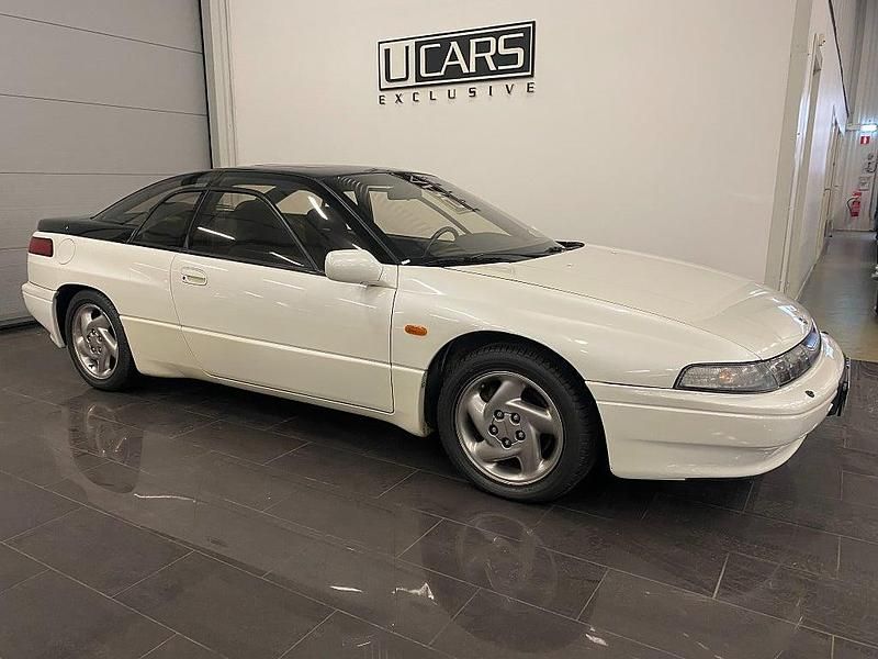 Begagnad Subaru SVX 230 HK (169 kW) 1992 Vit Sportkupé