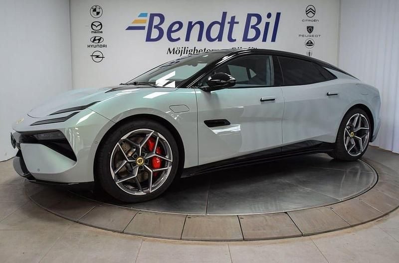 Begagnad Lotus Emeya 450 kW (612 HK) 2024 Boreal grey metallic Halvkombi