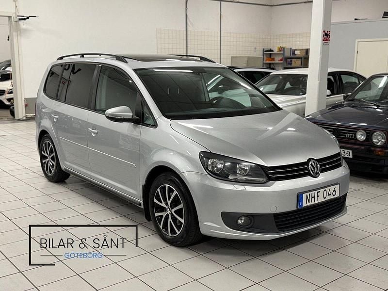 Silver Begagnad 2013 VW Touran Minibuss | 67 900 kr (Marknadspris) - Bild 1/4