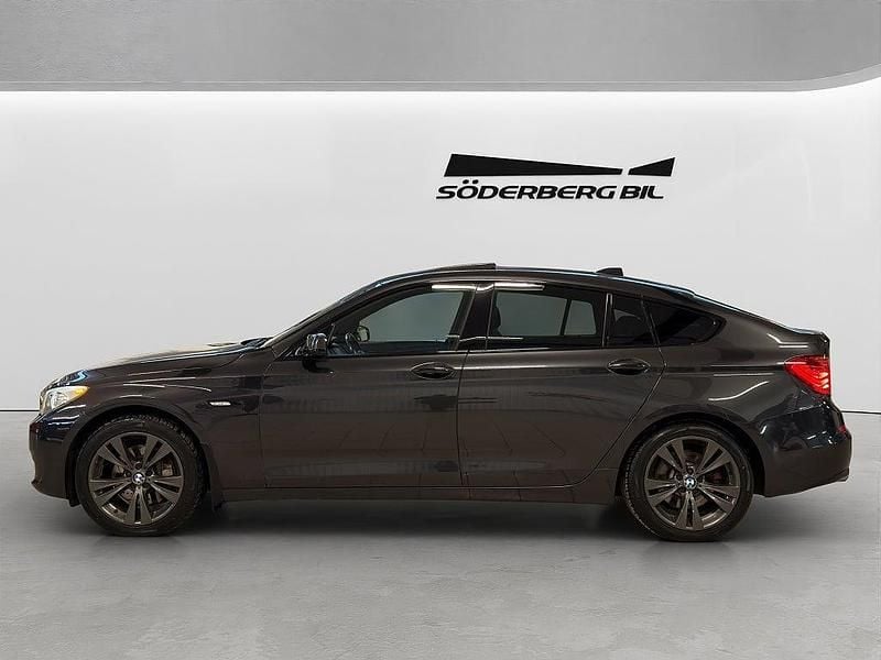 Begagnad BMW 530 Gran Turismo 258 HK (189 kW) 2013 Grå Halvkombi