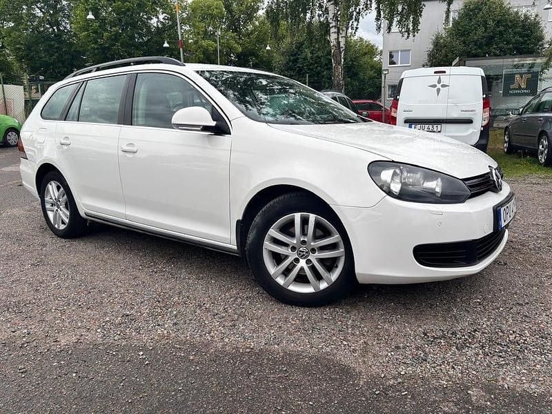 Begagnad 2011 VW Golf VI Halvkombi | 55 000 kr (Marknadspris) - Bild 1/4