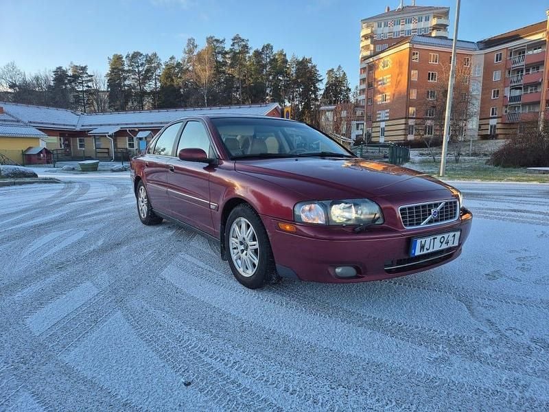 Begagnad 2005 Volvo S80 Sedan | 27 000 kr (Bra pris) - Bild 1/4