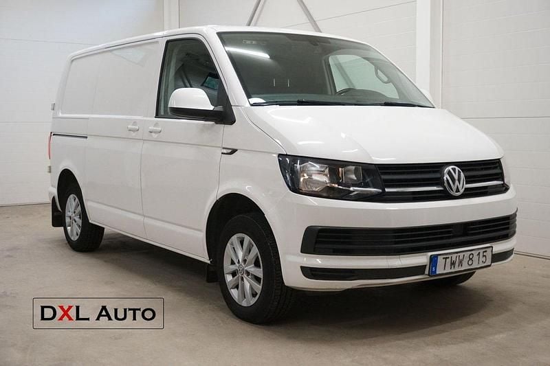 Vit Begagnad 2018 VW T6 Van | 119 900 kr (Marknadspris) - Bild 1/4