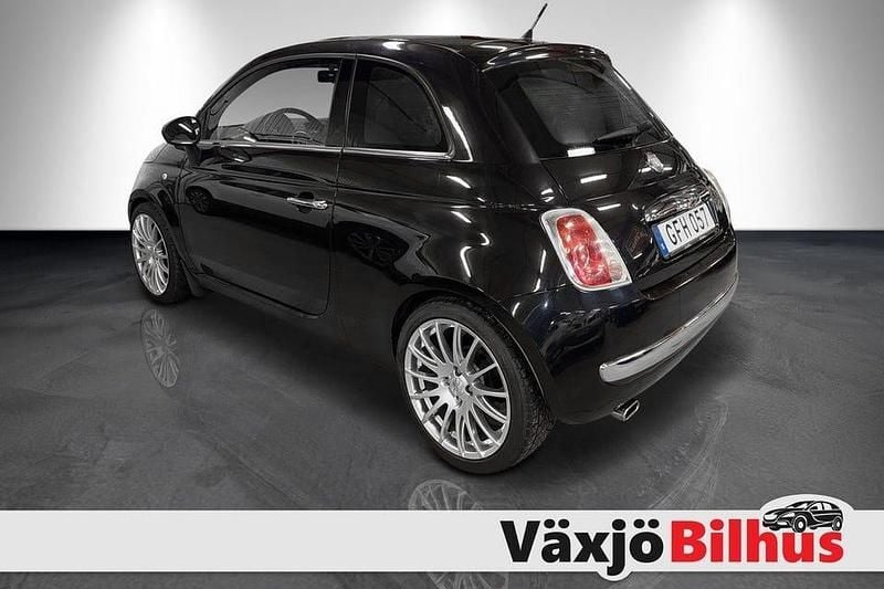 Begagnad Fiat 500 Lounge 69 HK (50 kW) 2010 Svart Halvkombi