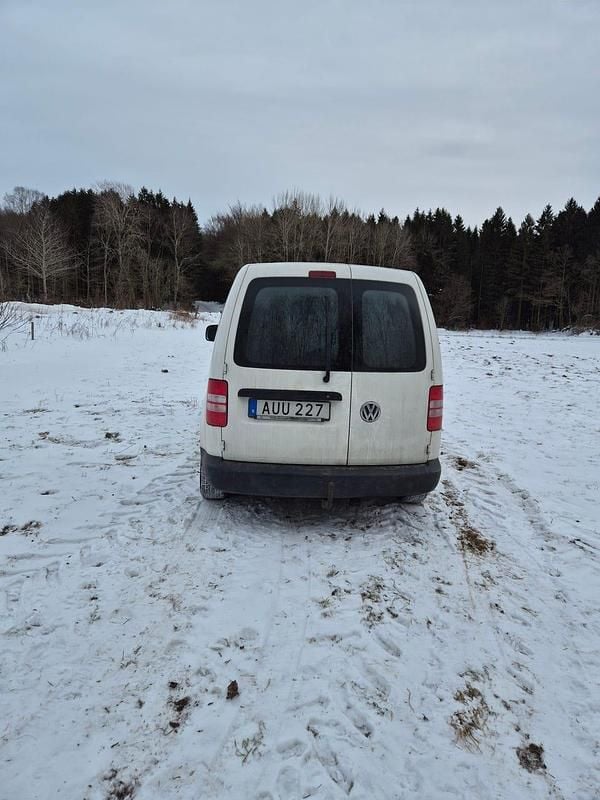 Begagnad VW Caddy 75 HK (55 kW) 2014 Vit Minibuss
