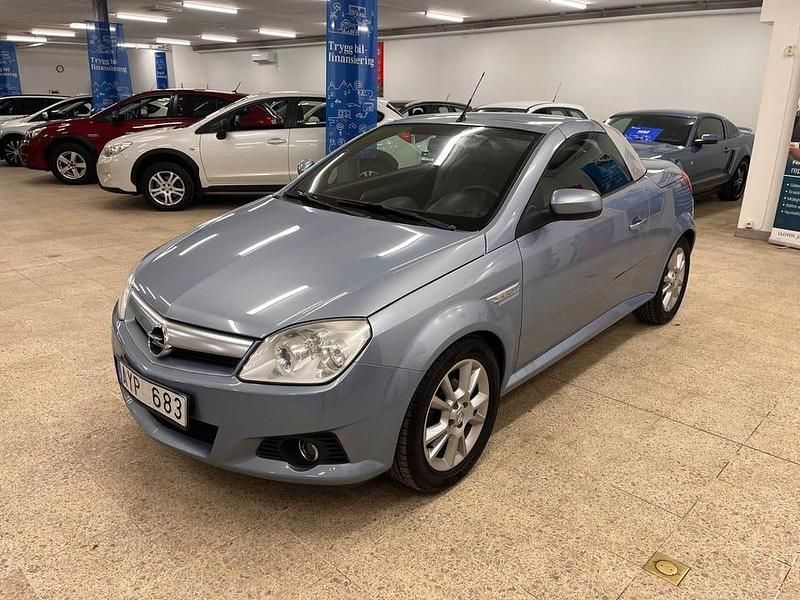 Begagnad Opel Tigra 90 HK (66 kW) 2006 Blå Cab