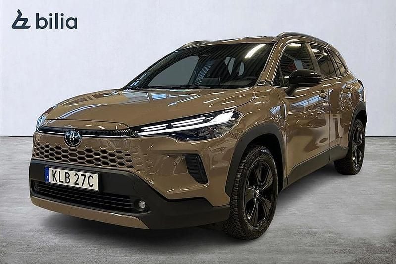 Brun Begagnad 2025 Toyota Corolla Cross Style SUV | 439 900 kr (Dyr) - Bild 1/3