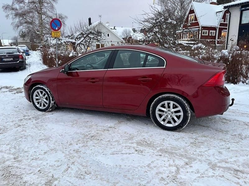 Begagnad 2012 Volvo S60 Sedan | 79 000 kr (Marknadspris) - Bild 1/4