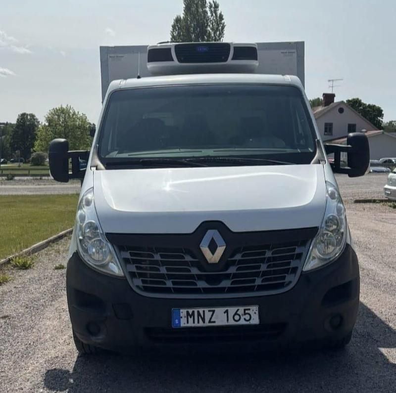 Vit Begagnad 2015 Renault Master Van | 99 900 kr (Bra pris) - Bild 1/4