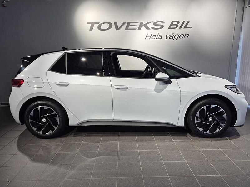 Ny VW ID.3 Pro Performance 239 kW (326 HK) 2026 Vit Halvkombi