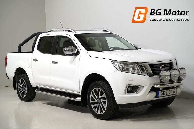 Vit Begagnad 2018 Nissan Navara 360º Pickup | 259 800 kr (Marknadspris) - Bild 1/4