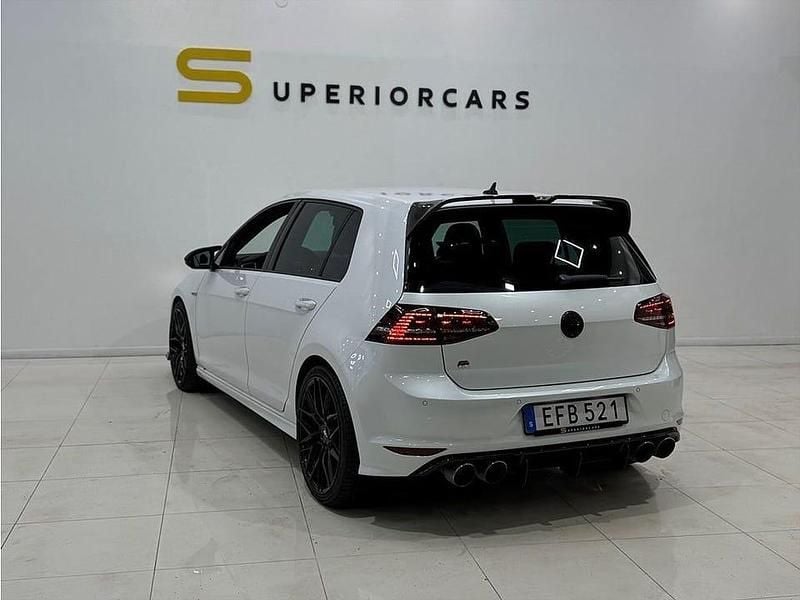 Begagnad VW Golf VII R 301 HK (221 kW) 2015 Vit Kombi