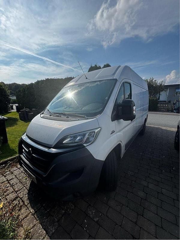 Vit Begagnad 2017 Fiat Ducato Van | 99 000 kr - Bild 1/4