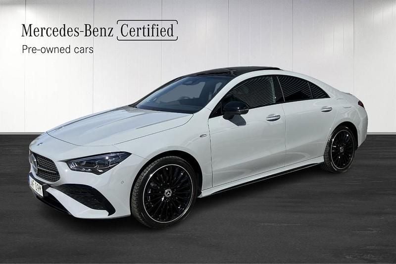 Begagnad 2025 Mercedes CLA250e AMG Sedan | 529 900 kr - Bild 1/4