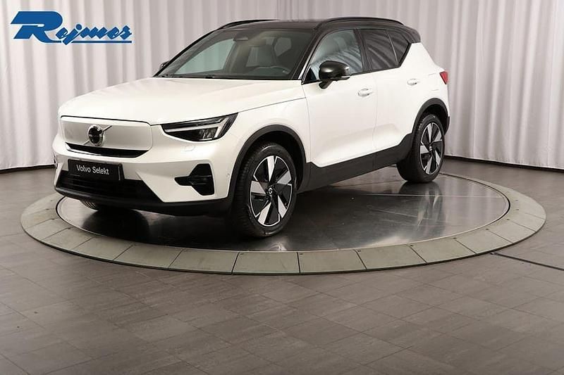 Vit Begagnad 2024 Volvo EX40 Performance SUV | 509 900 kr - Bild 1/4