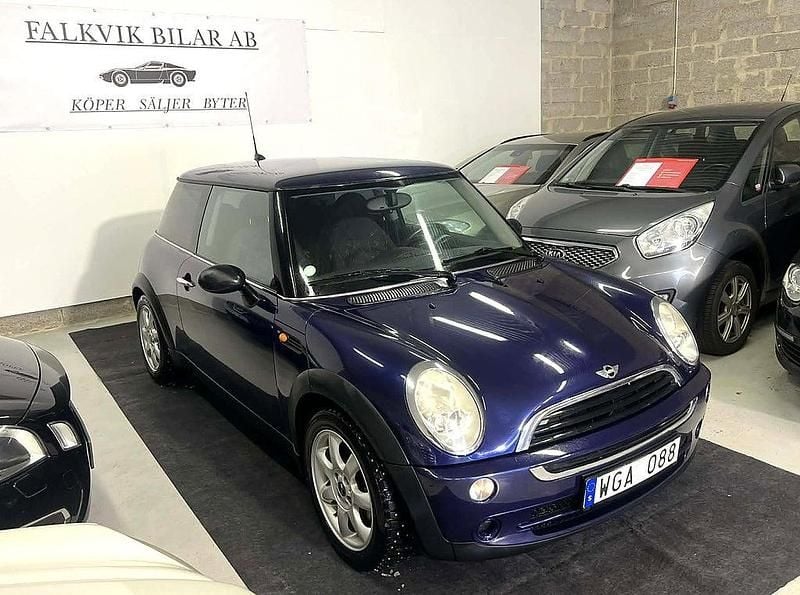 Begagnad Mini ONE Salt 90 HK (66 kW) 2004 Blå Halvkombi