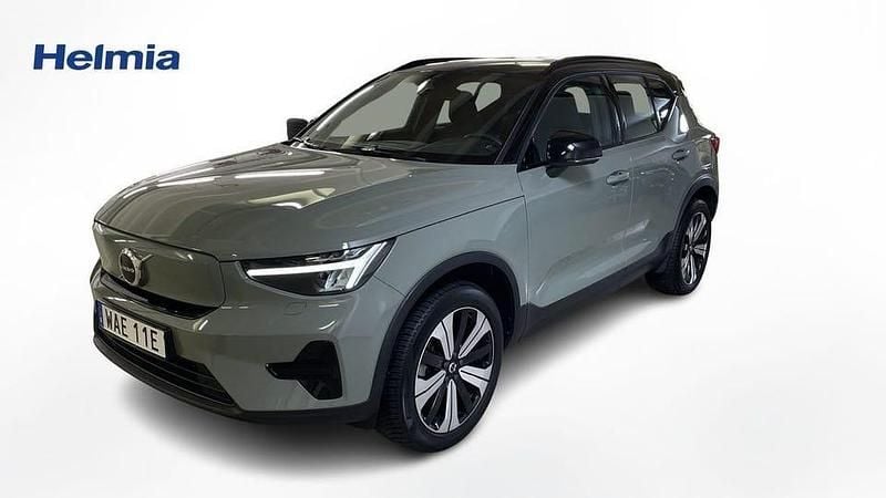 Grön Begagnad 2022 Volvo XC40 Core SUV | 329 000 kr (Superpris) - Bild 1/4