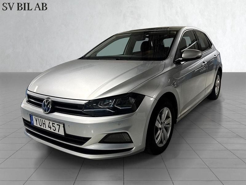 Silver Begagnad 2018 VW Polo Halvkombi | 134 900 kr (Marknadspris) - Bild 1/4