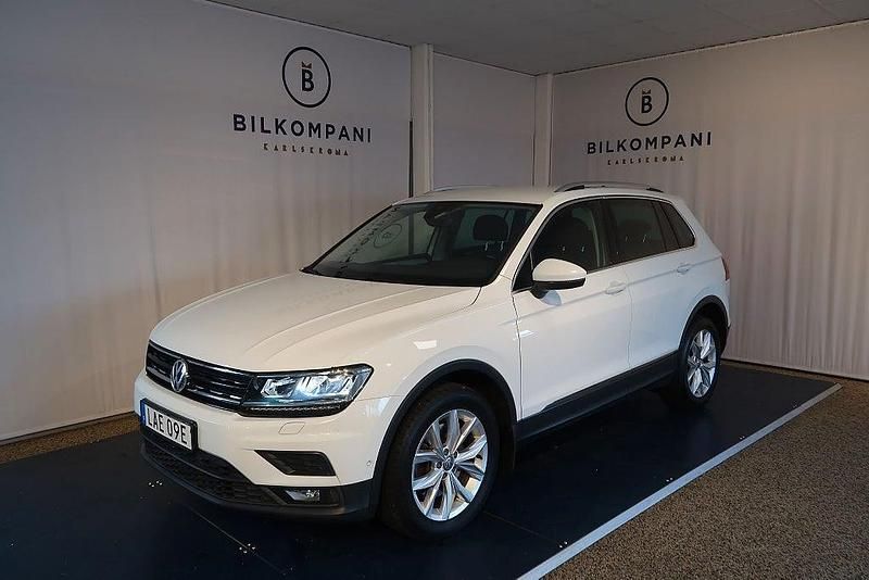 Vit Begagnad 2019 VW Tiguan SUV | 229 800 kr (Bra pris) - Bild 1/4