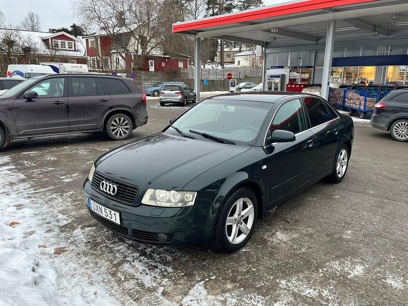 Begagnad 2004 Audi A4 Sedan | 36 900 kr (Lite dyr) - Bild 1/4