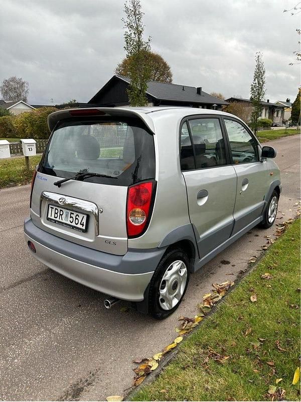Begagnad Hyundai Atos Prime 58 HK (42 kW) 2002 Grå Halvkombi