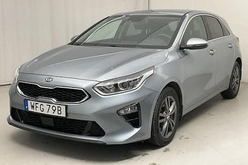 Grå Begagnad 2021 Kia Ceed Advance Halvkombi | 199 000 kr (Bra pris) - Bild 1/4