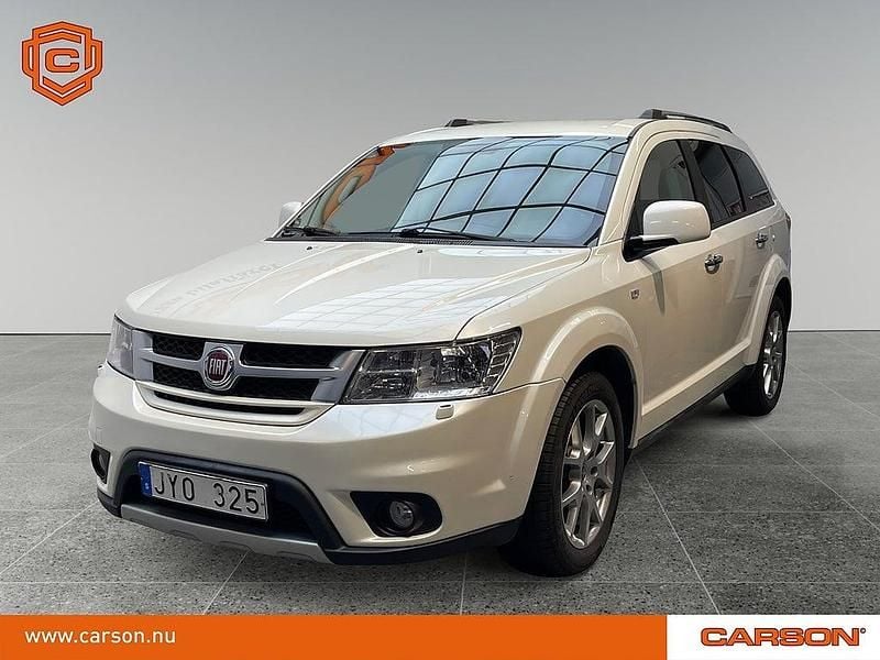 Begagnad Fiat Freemont 280 HK (205 kW) 2013 Vit SUV