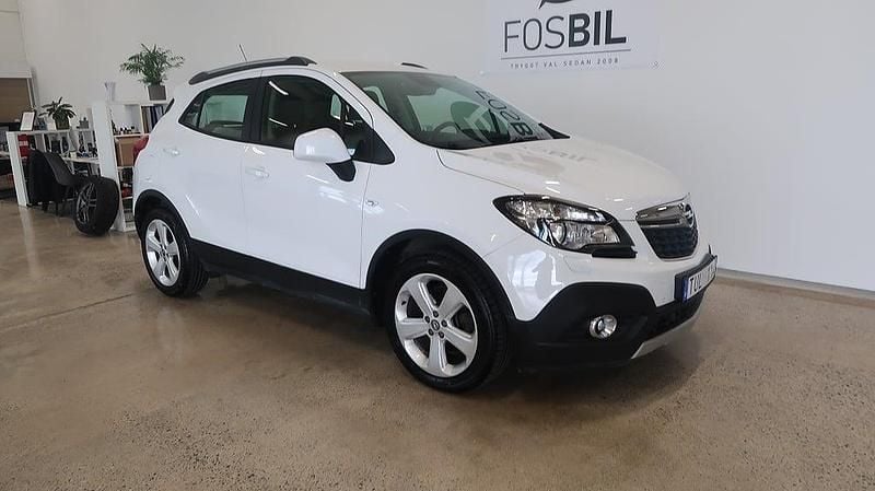 Vit Begagnad 2013 Opel Mokka SUV | 89 900 kr (Marknadspris) - Bild 1/3