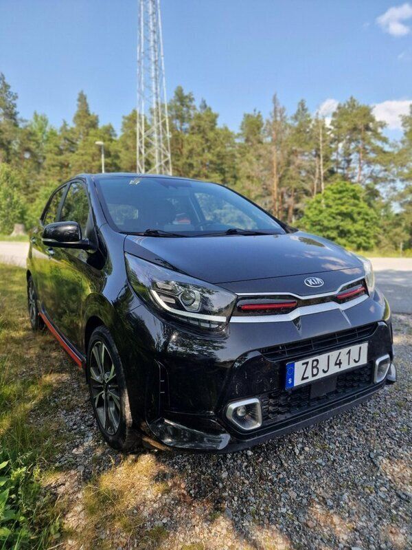 Svart Begagnad 2021 Kia Picanto GT-Line Halvkombi | 139 000 kr (Marknadspris) - Bild 1/4