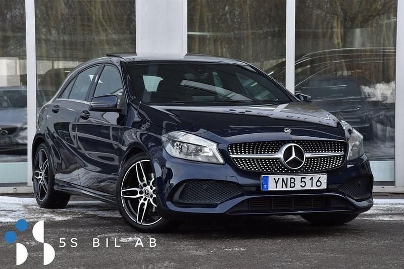 Begagnad Mercedes A180 AMG 122 HK (89 kW) 2017 Mörkblå Halvkombi