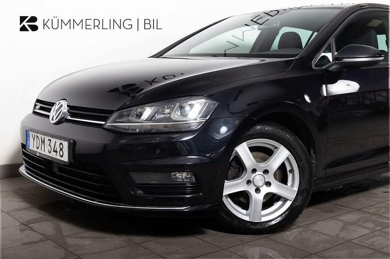 Begagnad VW Golf VII R-line 151 HK (111 kW) 2016 Svart Halvkombi