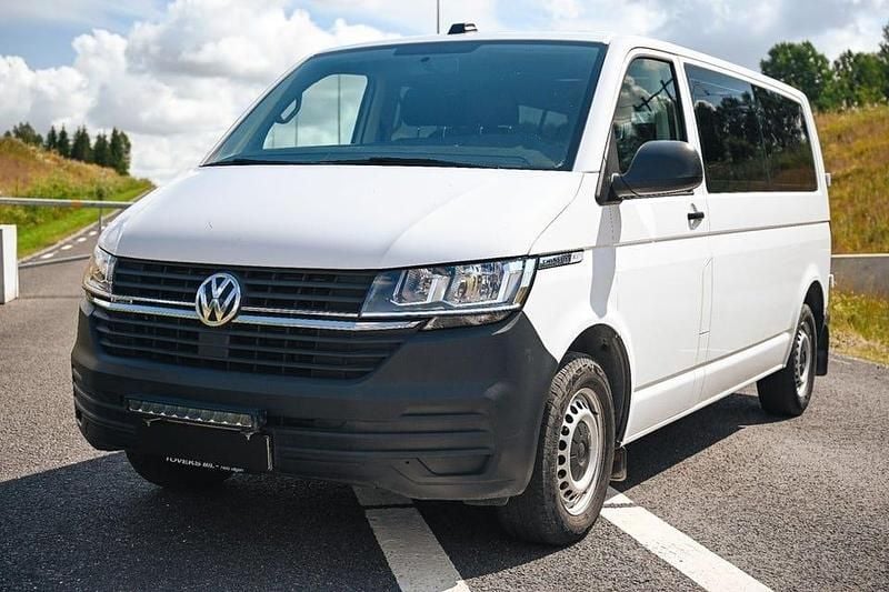 Begagnad VW Caravelle 150 HK (110 kW) 2021 Vit Minibuss