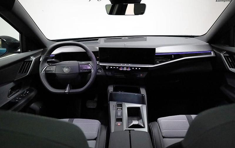 Begagnad Opel Grandland X Ultimate 156 kW (213 HK) 2024 Grön SUV