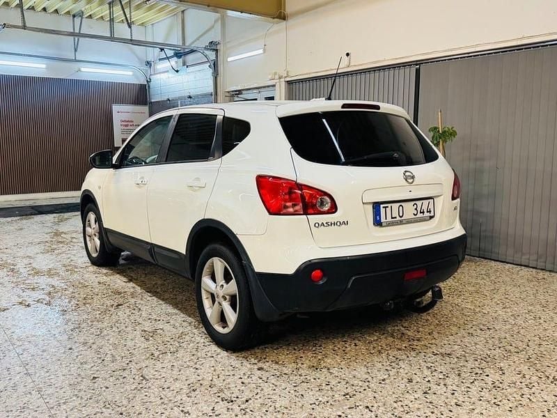 Begagnad Nissan Qashqai 150 HK (110 kW) 2009 Vit SUV