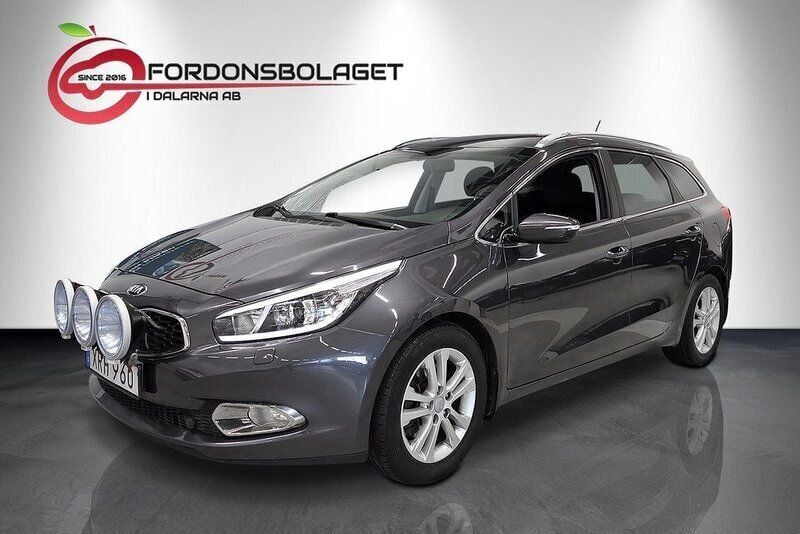 Grå Begagnad 2014 Kia Ceed Sportswagon Kombi | 79 000 kr (Lite dyr) - Bild 1/4