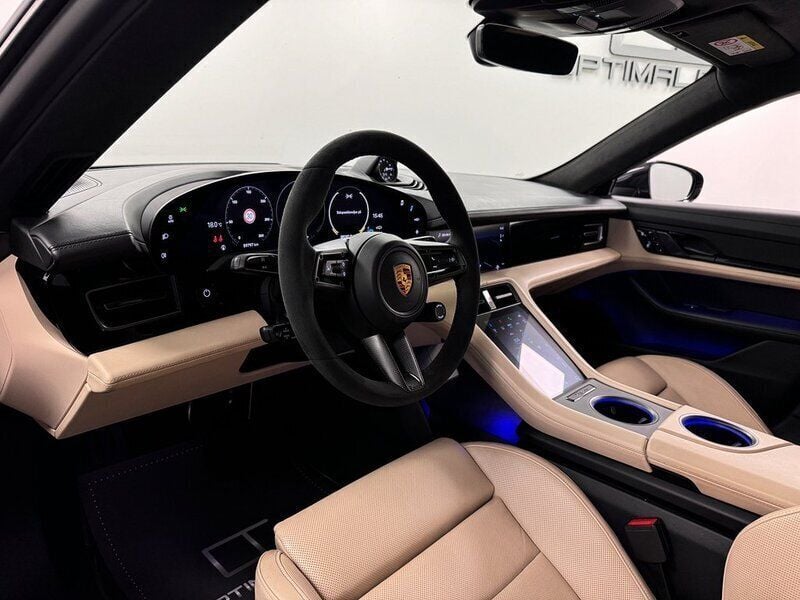 Begagnad Porsche Taycan Turbo 500 kW (680 HK) 2020 Mörkgrå Sedan