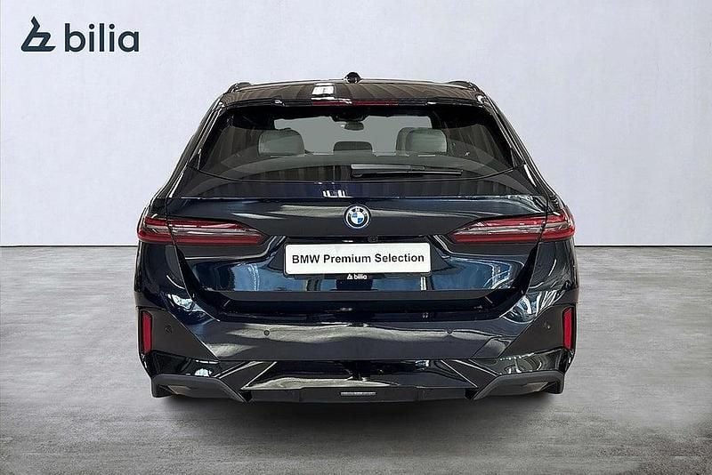 Begagnad BMW 530e M Sport 2025 Svart Kombi