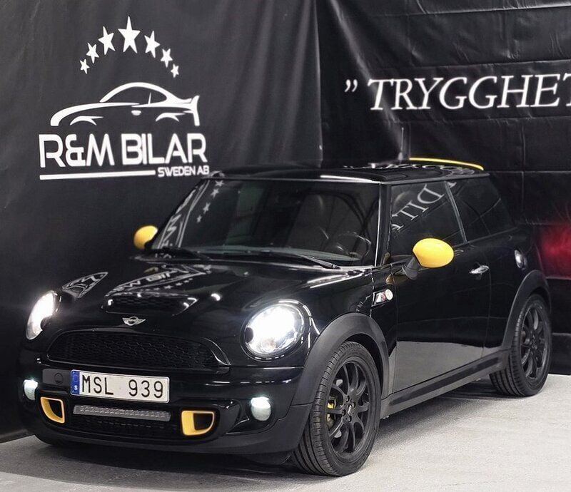 Svart Begagnad 2012 Mini Cooper Sport Halvkombi | 69 800 kr - Bild 1/4