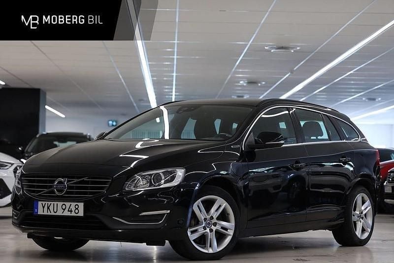 Svart Begagnad 2017 Volvo V60 Momentum Kombi | 219 900 kr (Marknadspris) - Bild 1/2