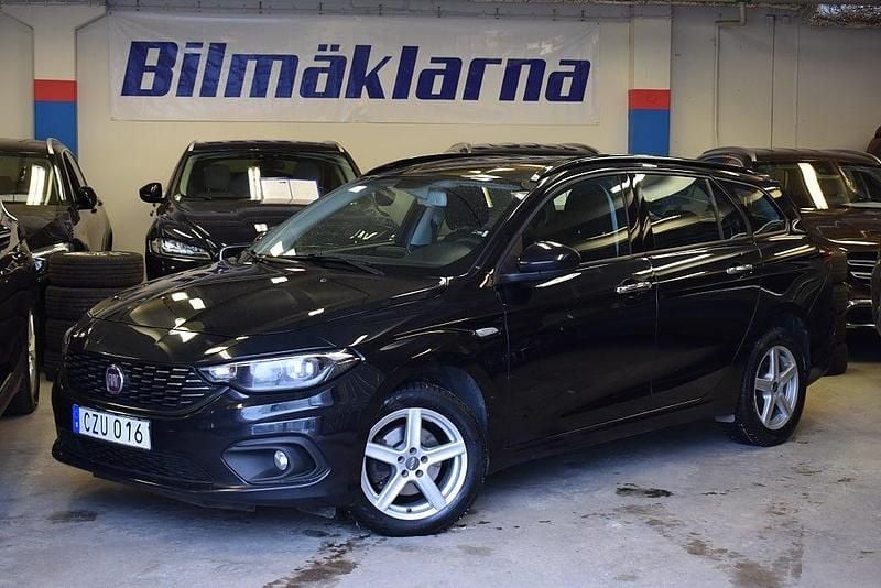 Svart Begagnad 2018 Fiat Tipo S Kombi | 59 000 kr (Superpris) - Bild 1/4
