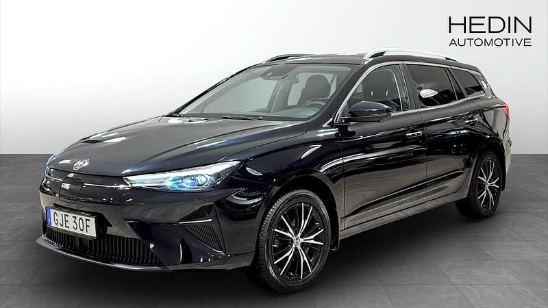 Svart Begagnad 2022 MG MG5 EV Luxury Kombi | 204 900 kr (Marknadspris) - Bild 1/4