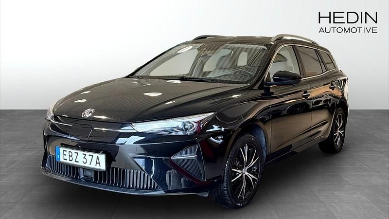 Svart (black) Begagnad 2022 MG MG5 EV Luxury Kombi | 249 900 kr (Dyr) - Bild 1/4