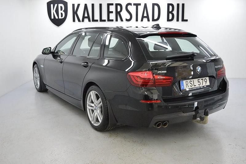 Begagnad BMW 520 M Sport 190 HK (139 kW) 2016 Svart Kombi