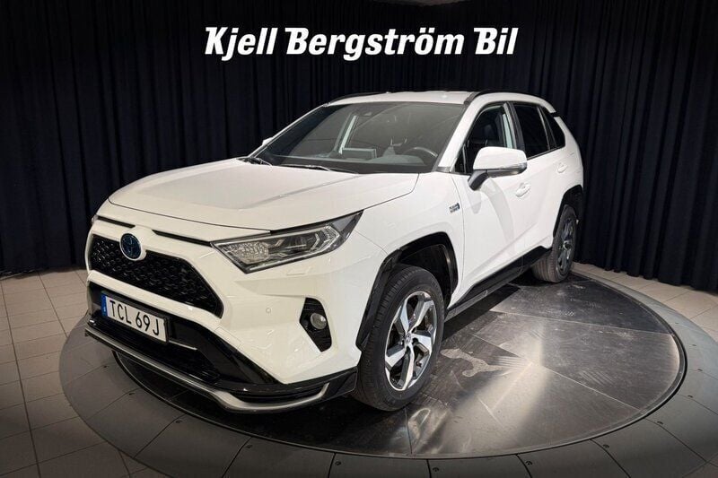 Vit Begagnad 2021 Toyota RAV4 Hybrid Edition SUV | 409 000 kr (Marknadspris) - Bild 1/4