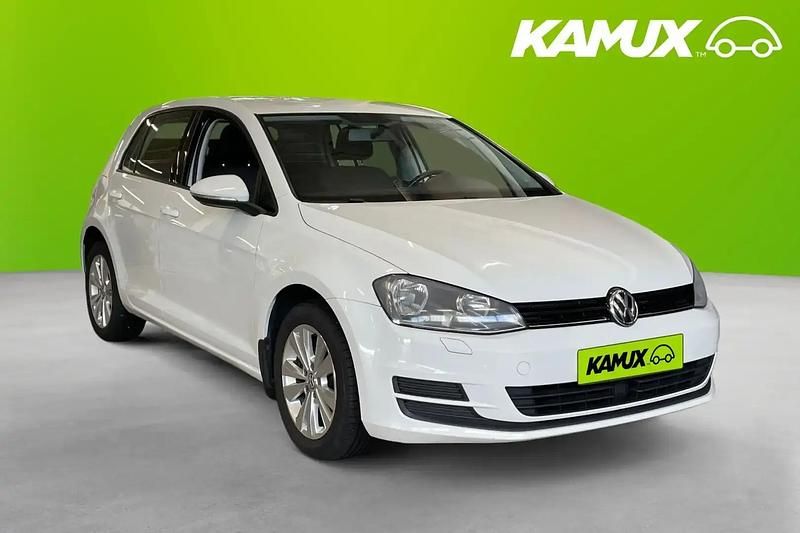 Vit Begagnad 2014 VW Golf VII Halvkombi | 89 800 kr (Marknadspris) - Bild 1/4