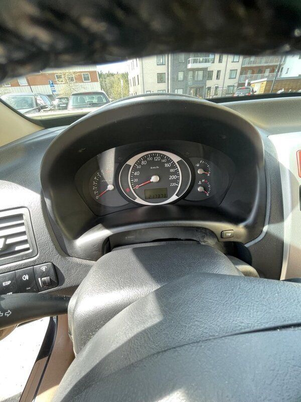 Svart Begagnad 2007 Hyundai Tucson SUV | 37 500 kr (Marknadspris) - Bild 1/4