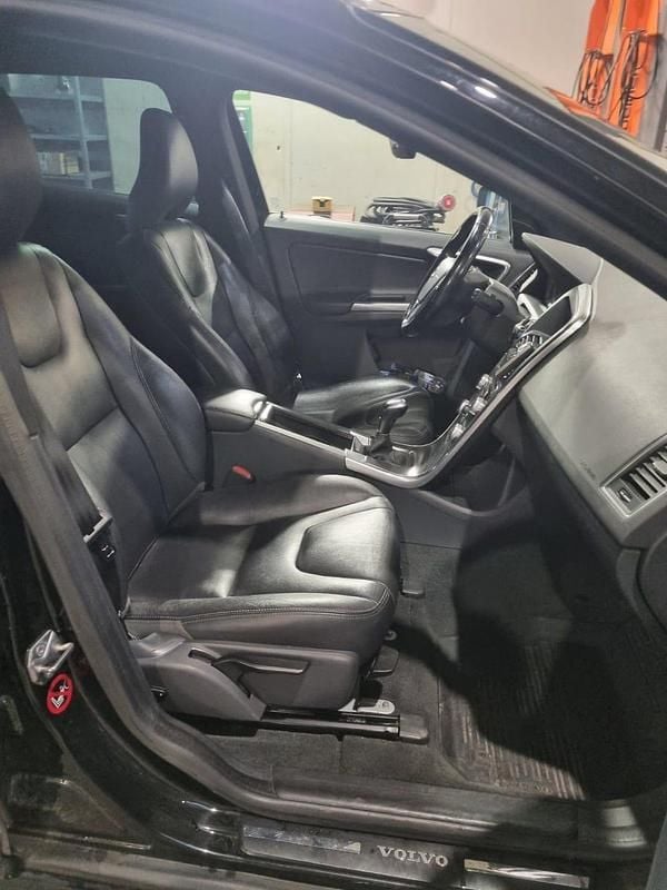 Begagnad Volvo XC60 181 HK (133 kW) 2015 SUV