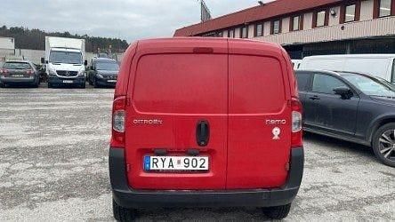 Begagnad Citroën Nemo 68 HK (50 kW) 2009 Röd Minibuss